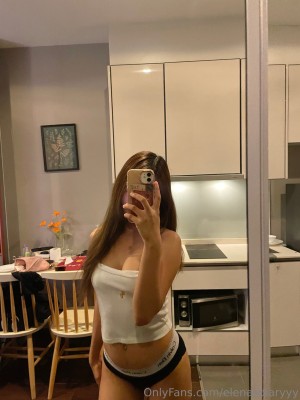 elenasdiaryyy Photo #4