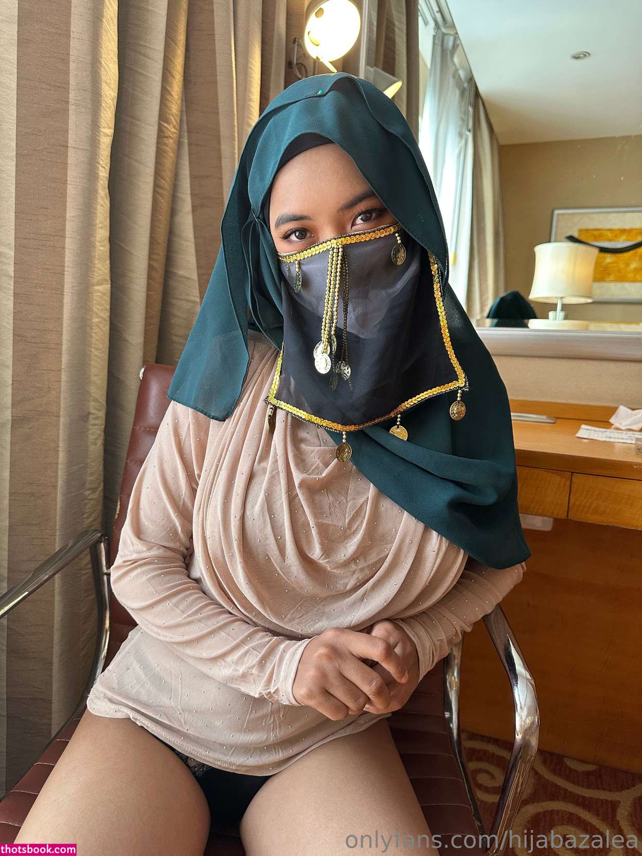 hijabazalea Photo #10