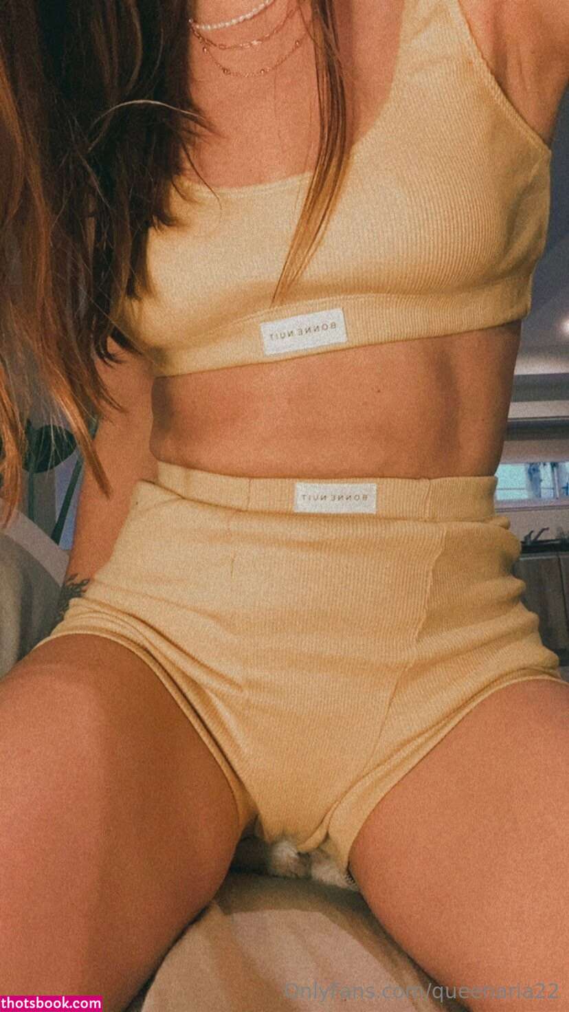 queenaria22 Photo #17