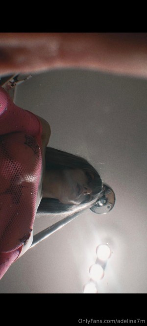adelina7m Photo #34