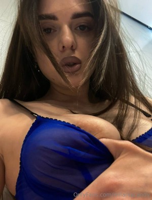 milaniacandy Photo #24