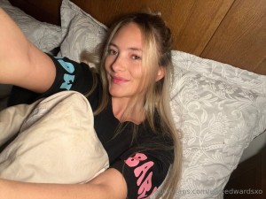 Ellie Edwards Photo #31