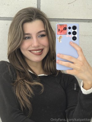 katpetitee Photo #32