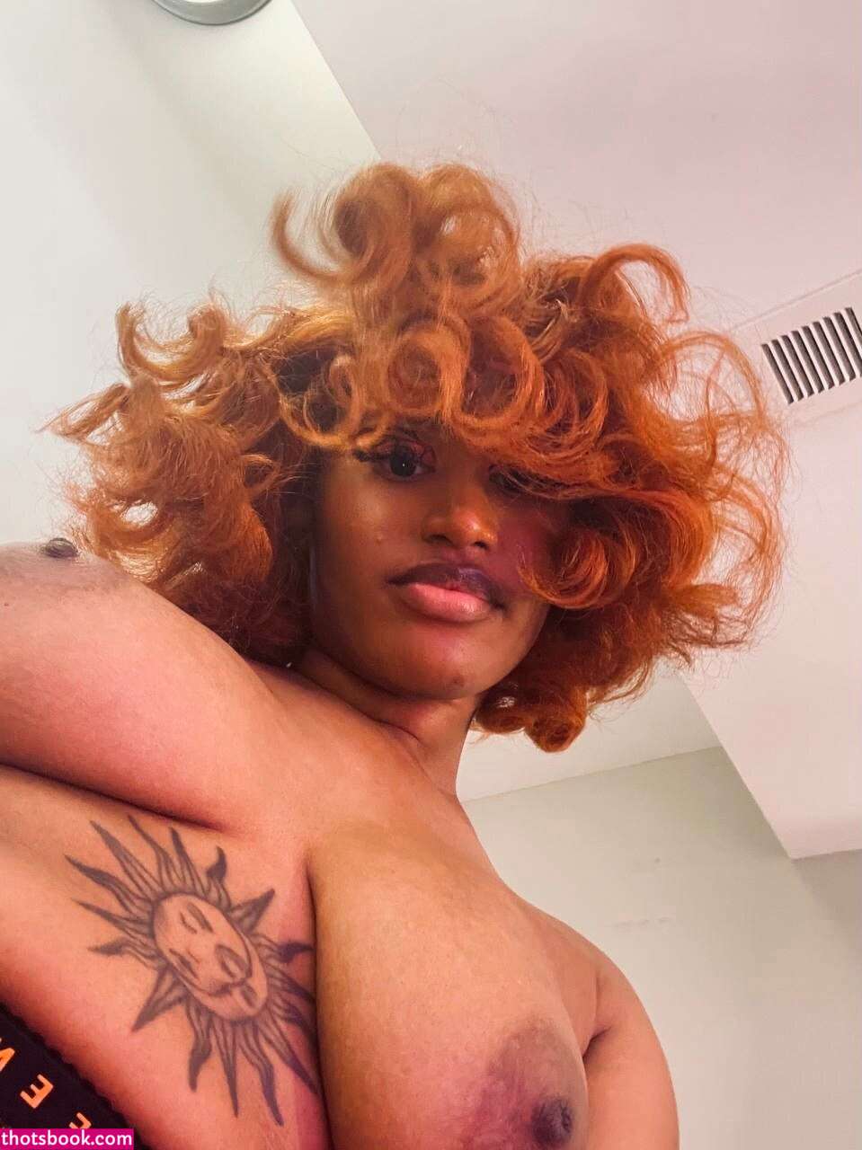 kweenbee982 Photo #28