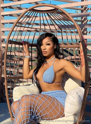 lightskinkimmm Photo #23