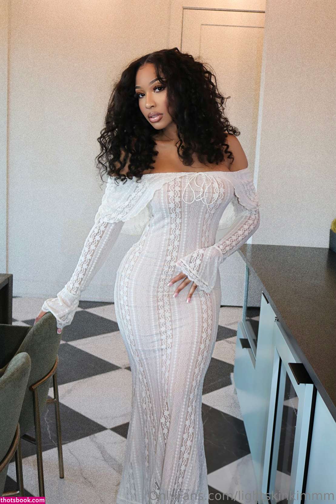 lightskinkimmm Photo #35