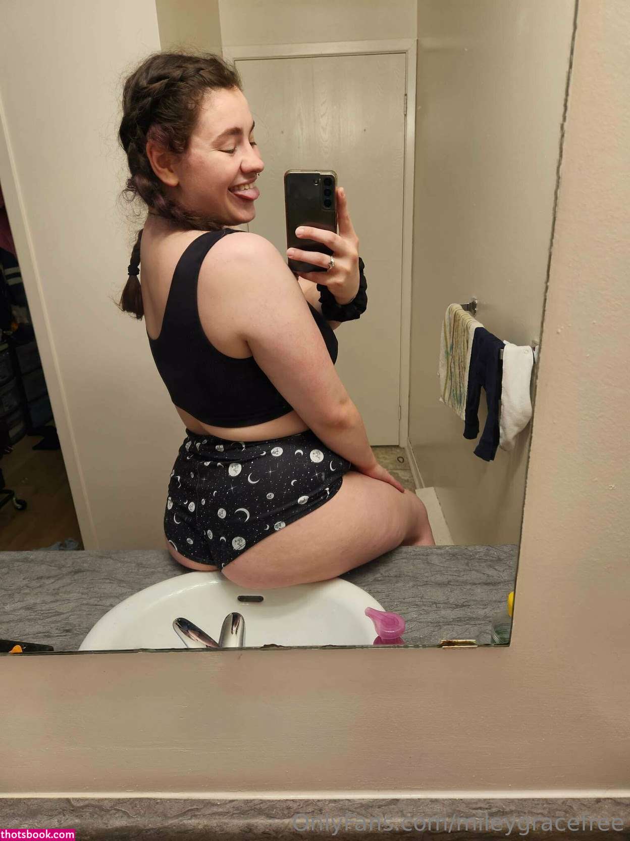 mileygracefree Photo #5