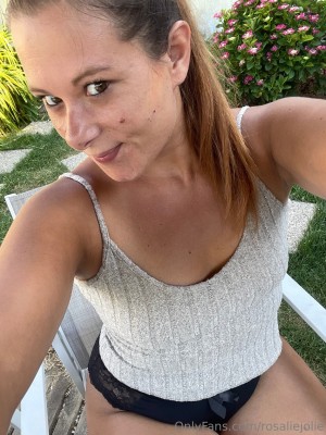 rosaliejolie Photo #21
