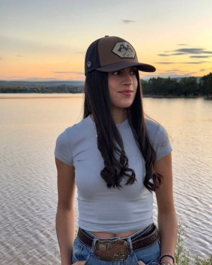 Mitzyenriquez Photo #3