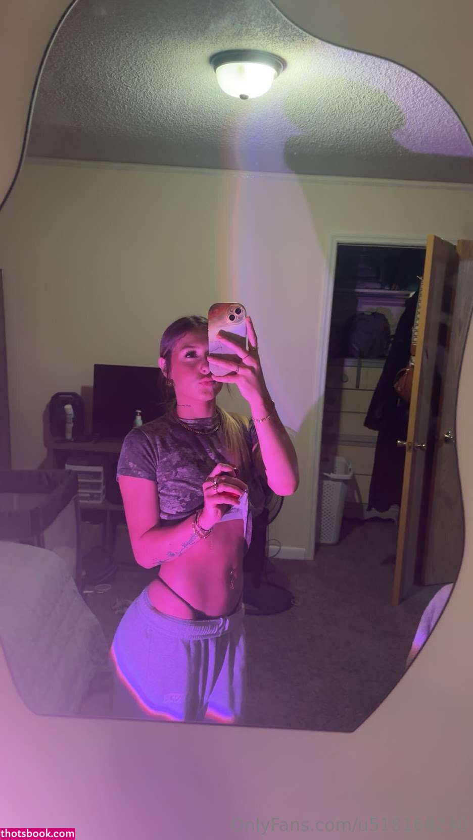 Ninabrooks Photo #53