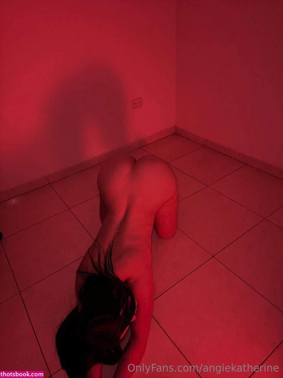 angiekatherine Photo #1