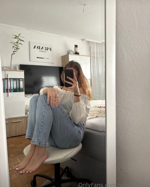 Julinaa May Photo #21