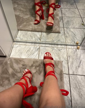 Julinaa May Photo #30