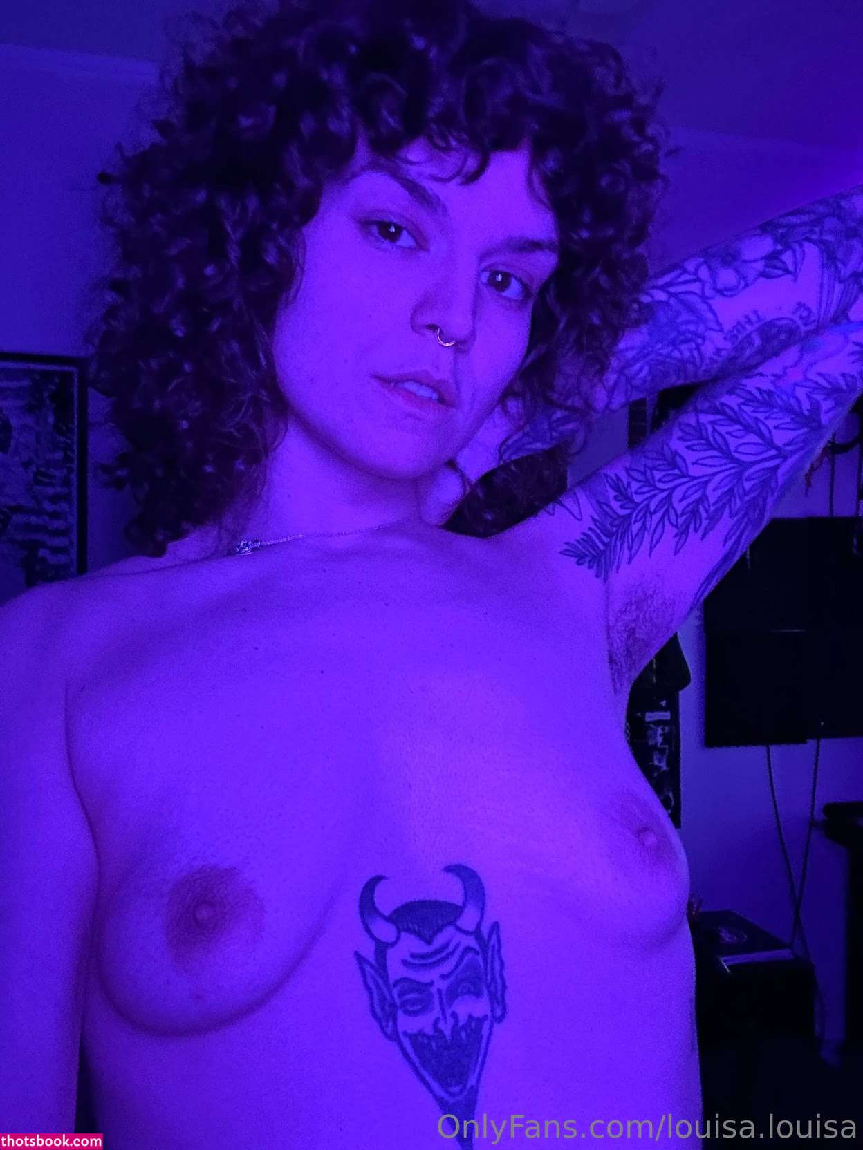 Miss Louisa Photo #18