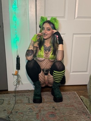 Myst1cnympho Photo #29