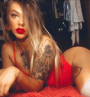 Roxi Riotxx Photo #18