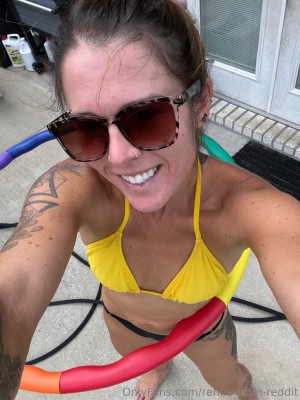 Renee From Reddit Photo #4