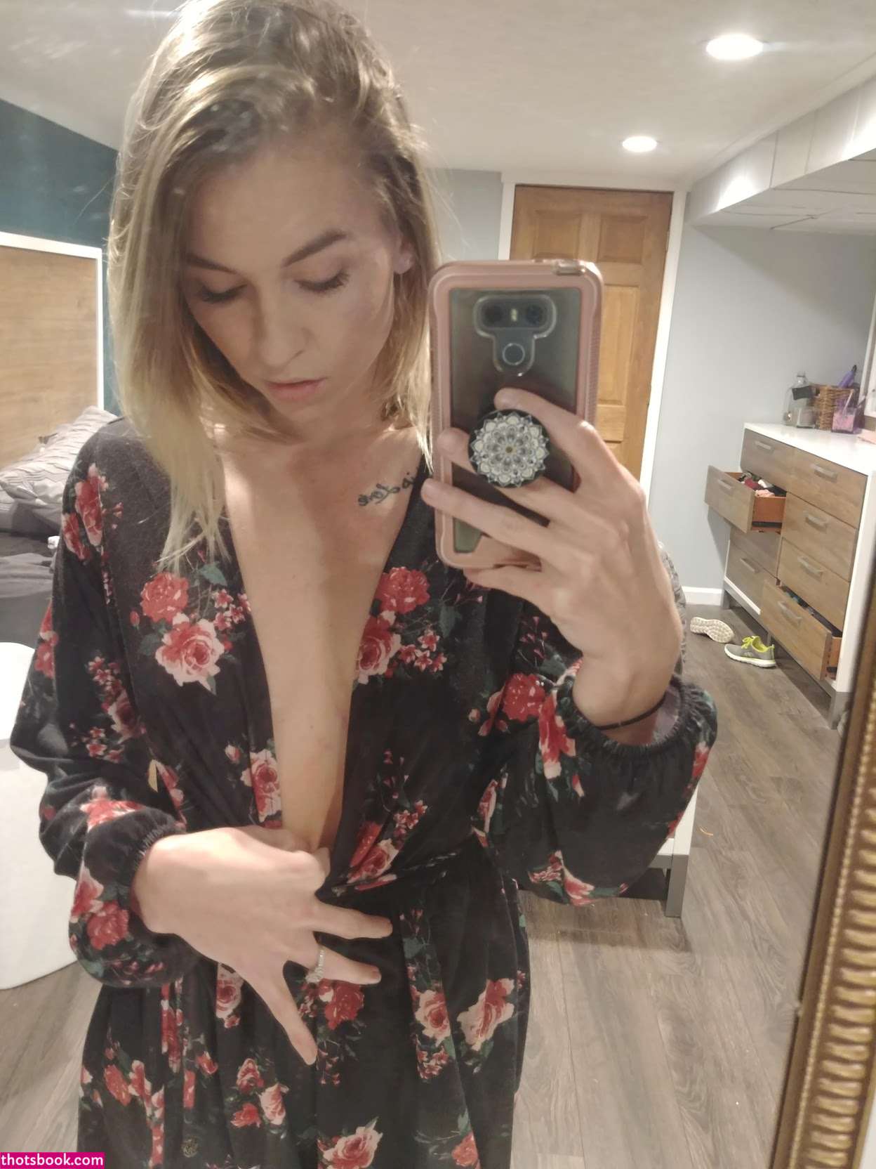 Shugarshorts Photo #15