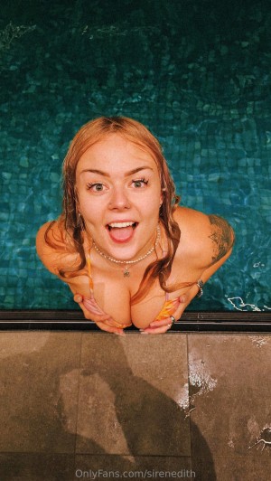 sirenedith Photo #16