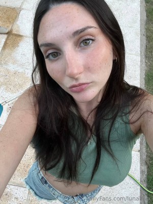 yourcherrysgirlyx Photo #6