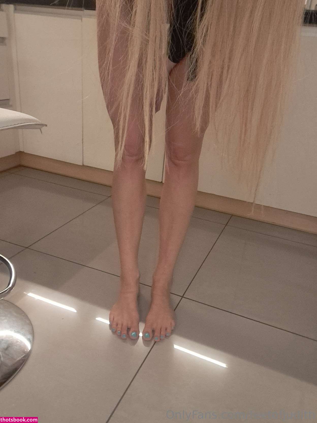 feetofjudith Photo #4