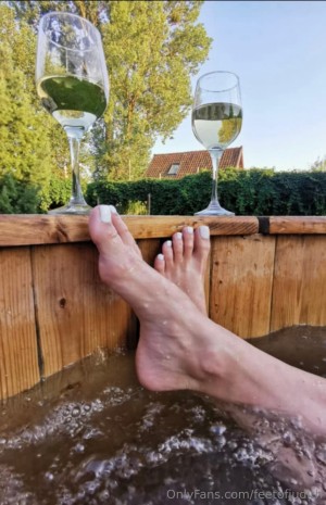 feetofjudith Photo #35