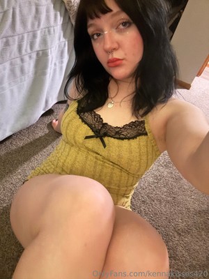 kenziekisses420 Photo #38