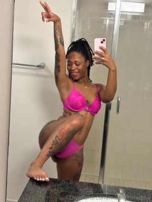 missnaturalbby Photo #2