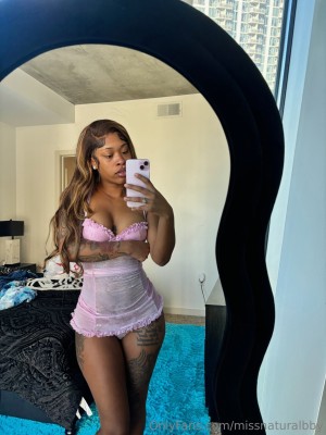 missnaturalbby Photo #9