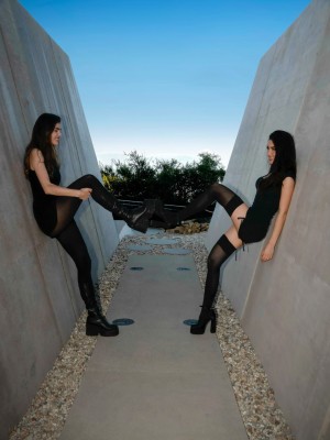 Andrea Botez Photo #60