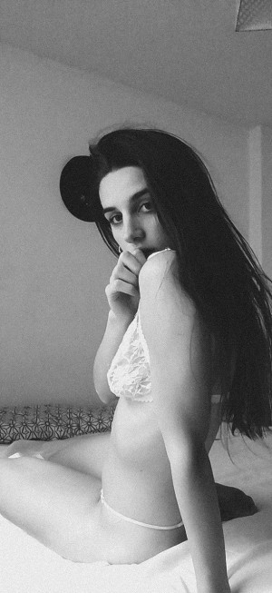 Lucia Fernandez Photo #13