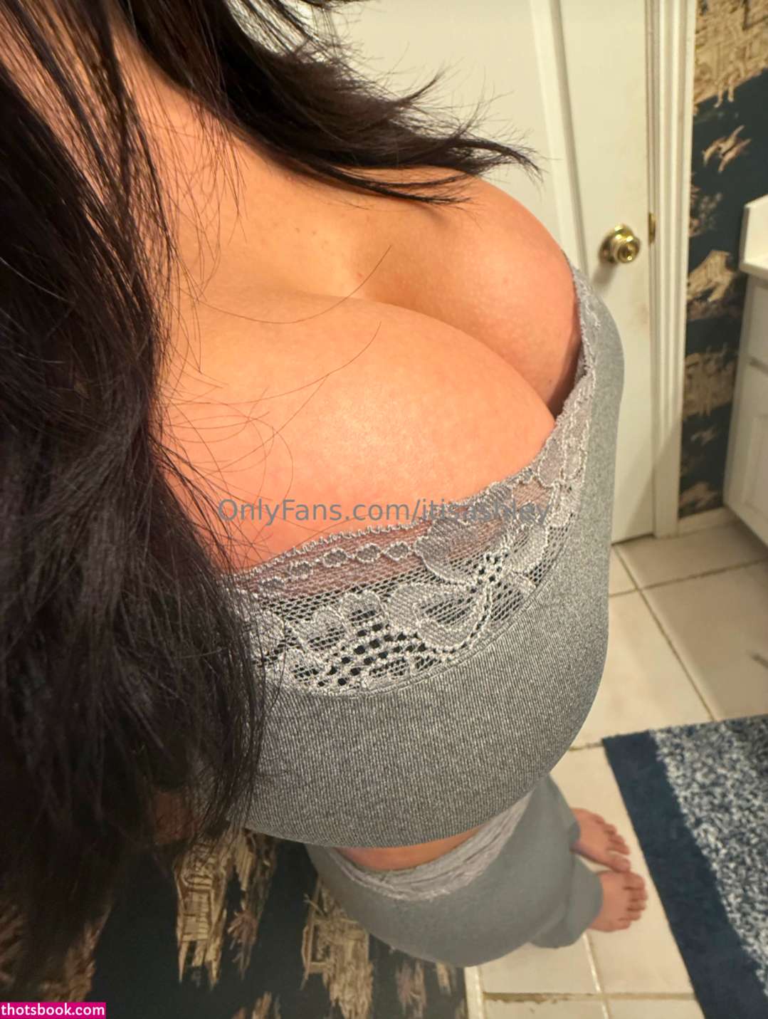 ofcourseashley Photo #3