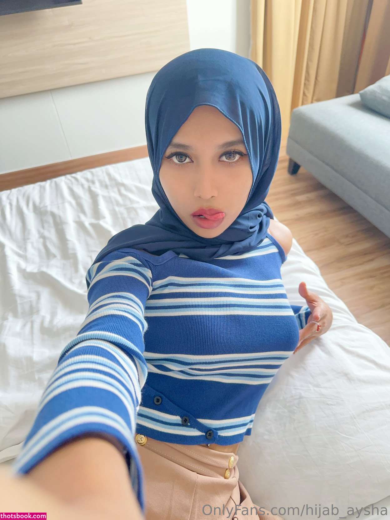 Hijab Aysha Photo #12