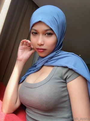 Hijab Aysha Photo #28