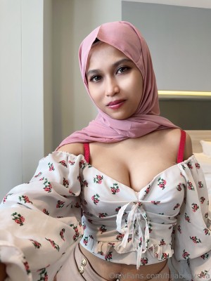 Hijab Aysha Photo #32