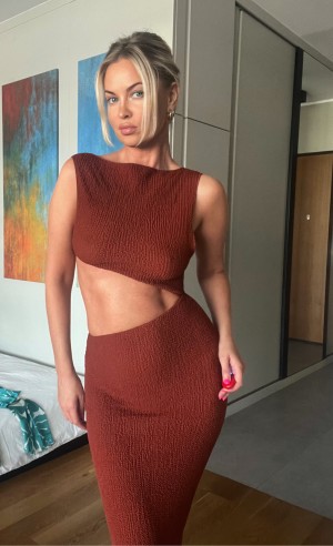 Isabelle Bloom Photo #26