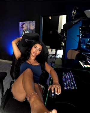 Julia Bayonetta Post #26