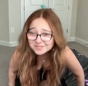 Lyssaurora Photo #33