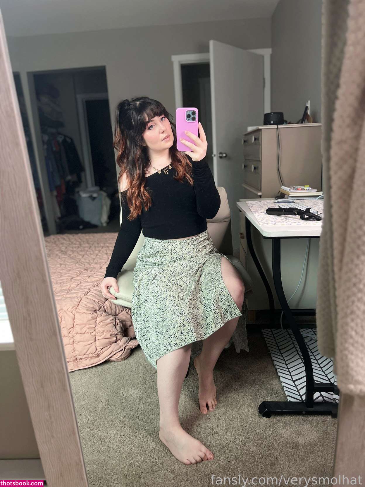 Verysmolhat Photo #3