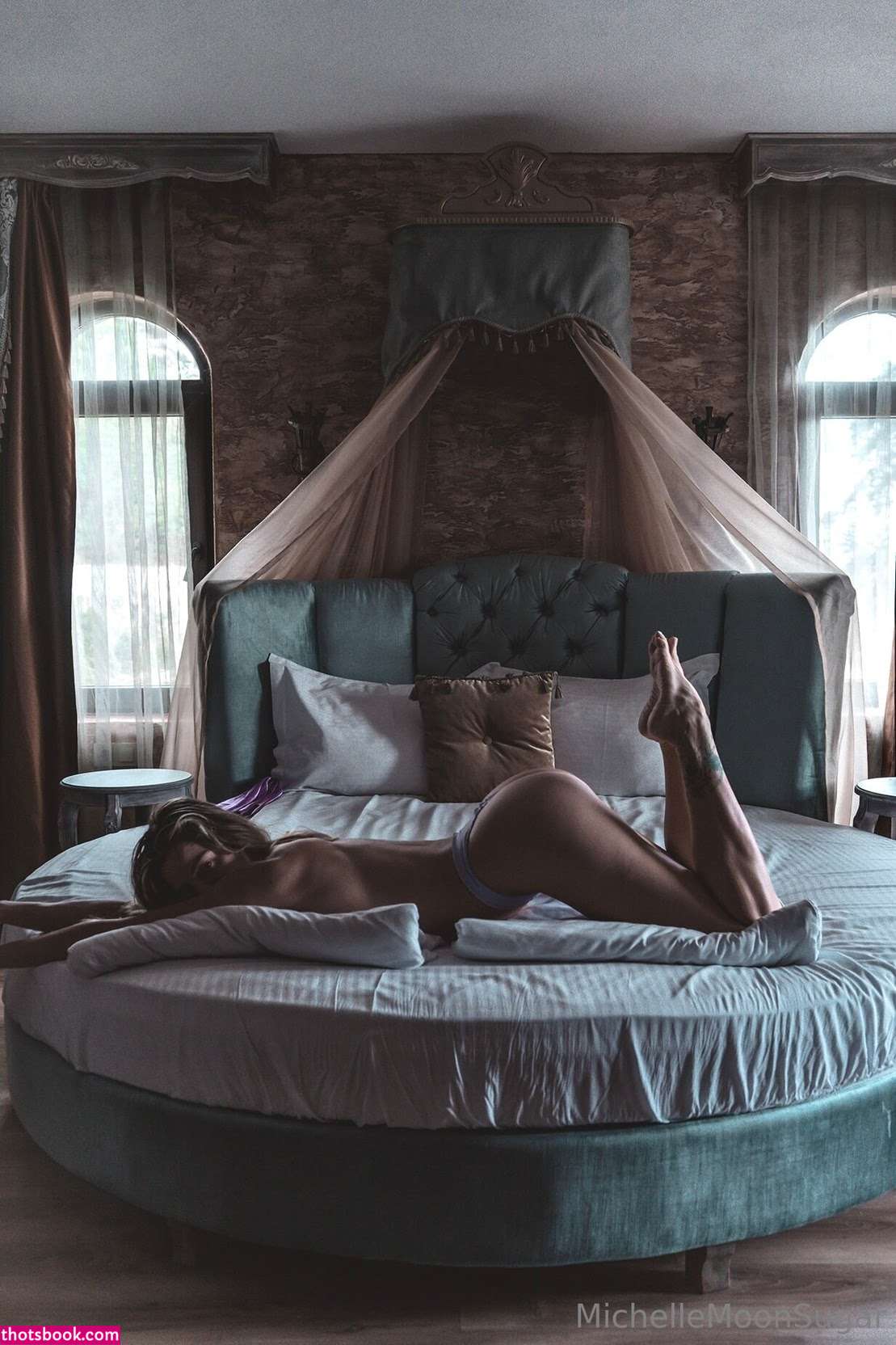 Ellie Land Photo #228