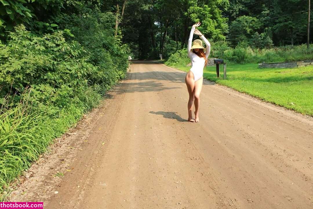 Aurorafoxxxx Photo #21