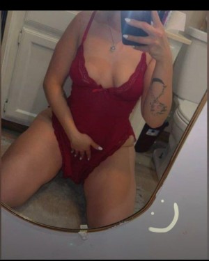 Katelyn Marie Photo #13