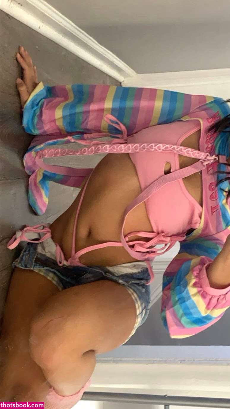 Liz Delilah Photo #43