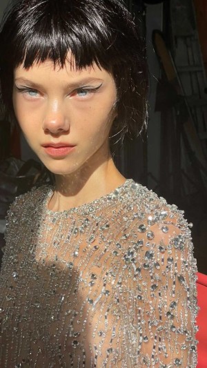 Phoebe Combes Photo #19