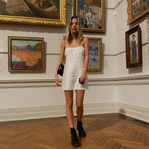 Phoebe Combes Photo #41