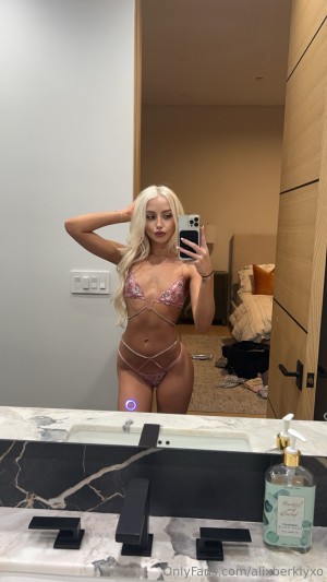 alixberklyxo Photo #21