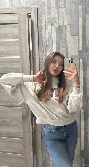 Jenny Wise Photo #38