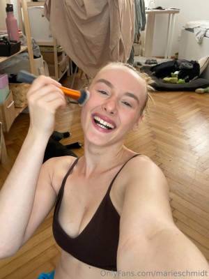 marieloves2cuddle Photo #11