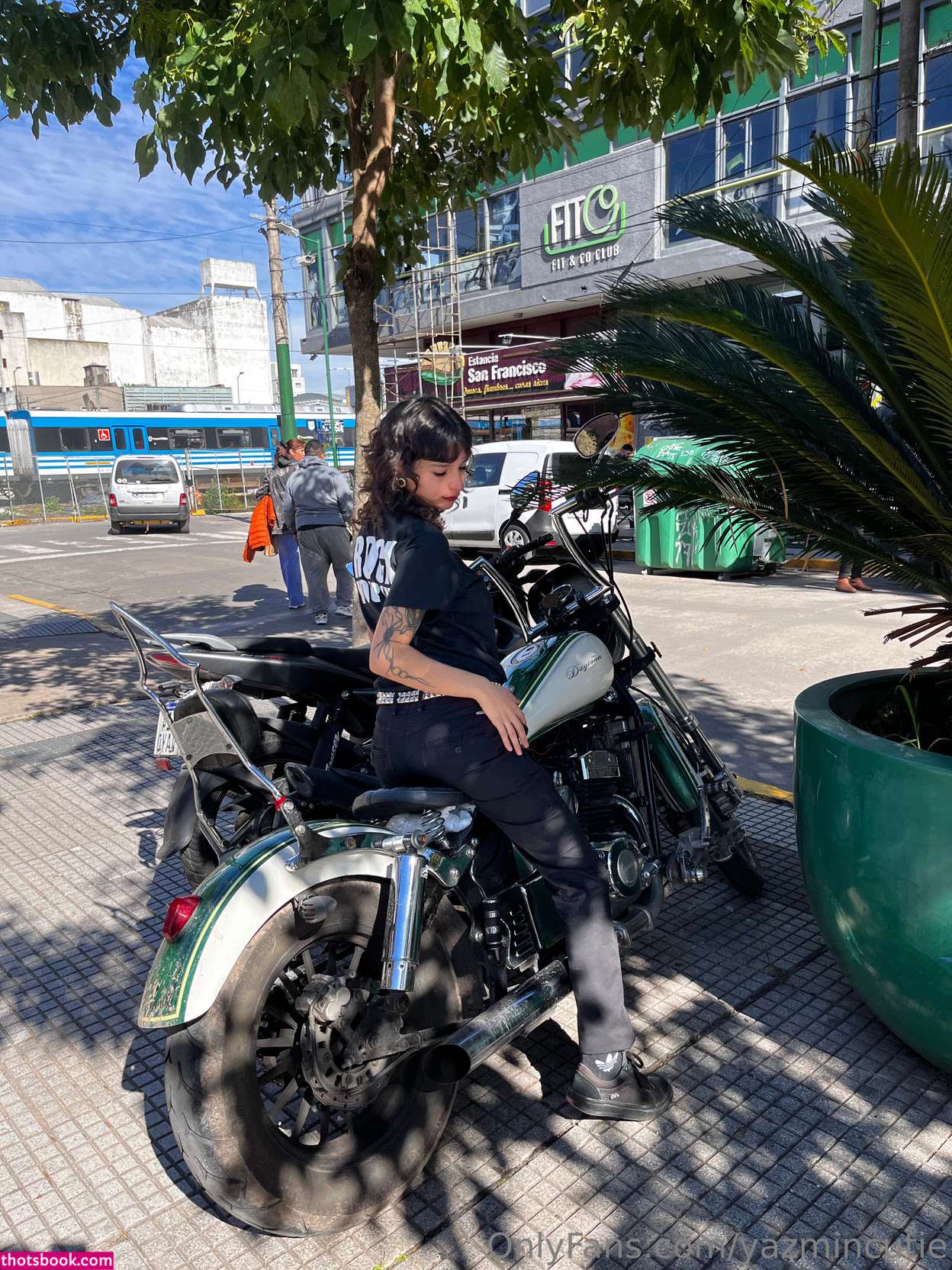 missyazminn Photo #2