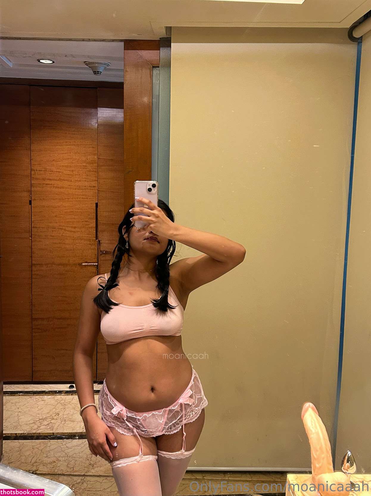 moanicaaah Photo #17